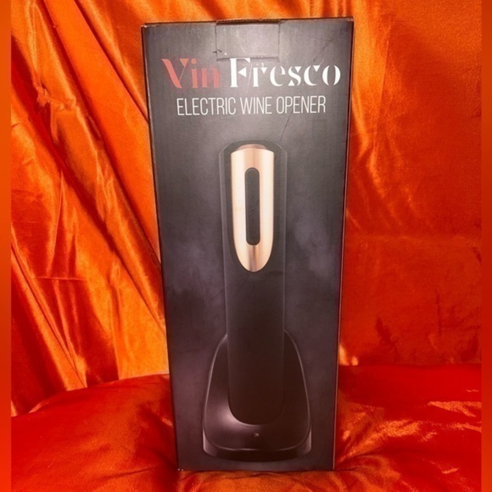 Vin Fresco Electric Wine Opener with Charging Base & Foil Cutter